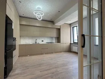 160 м², 4-комн. квартира, 3/12-1