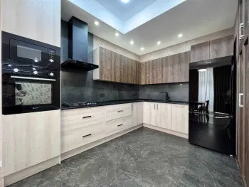 135 м², 3-комн. квартира, 5/6-2