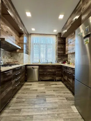 105 м², 3-комн. квартира, 3/6-3