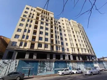 110 м², 3-комн. квартира, 3/10-0