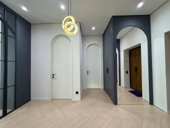 135 м², 4-комн. квартира, 8/9-0