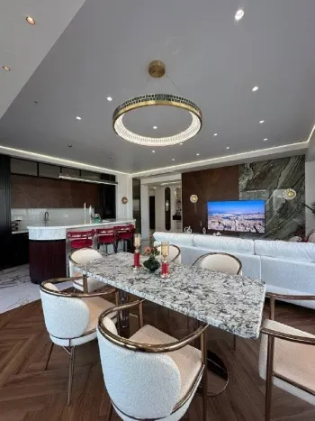 126 м², 3-комн. квартира, 18/27-0