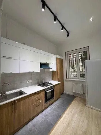 125 m², 5-xonali kvartira, 1/9-0