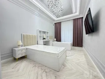 100 м², 3-комн. квартира, 5/8-3