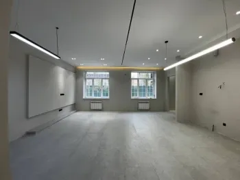 175 м², многокомнатная квартира, 1/9-0