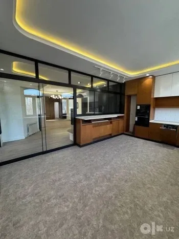 212 м², 5-комн. квартира, 5/6-3
