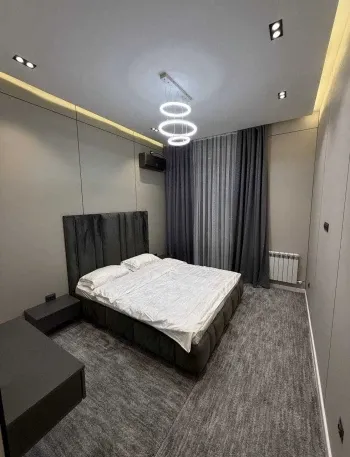 80 м², 3-комн. квартира, 2/7-3