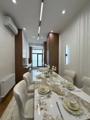 85 м², 3-комн. квартира, 2/8-3