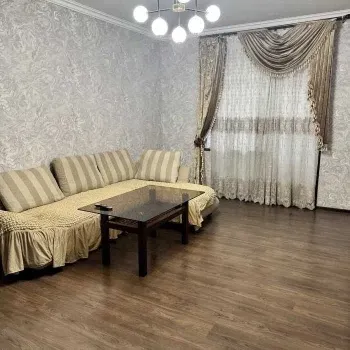 75 м², 3-комн. квартира, 2/8-2