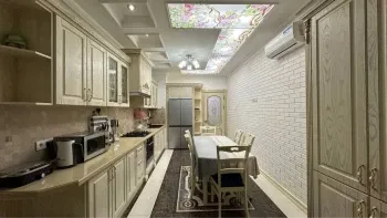 170 м², 4-комн. квартира, 2/8-3