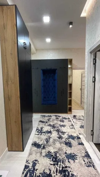 78 м², 3-комн. квартира, 2/8-3