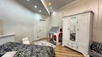 155 m², 4-xonali kvartira, 6/6-1