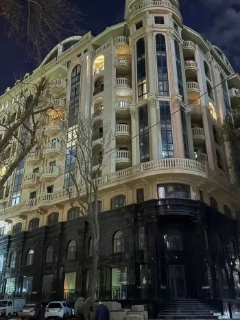 80 м², 3-комн. квартира, 3/11-0