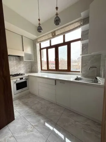 135 м², 4-комн. квартира, 3/6-2