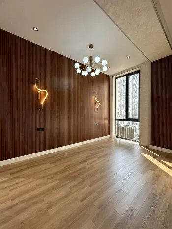 80 м², 3-комн. квартира, 4/10-0