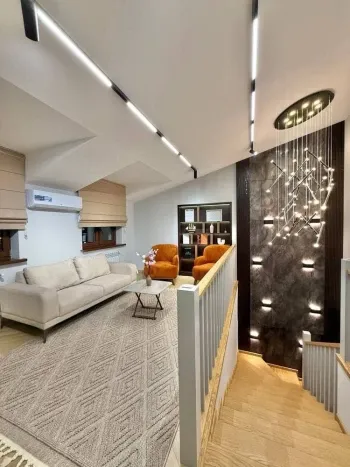 165 m², 5-xonali kvartira, 9/10-1