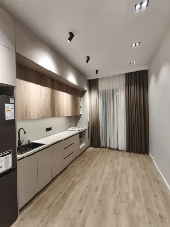 80 м², 3-комн. квартира, 4/10-2
