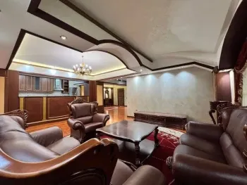 280 м², 5-комн. квартира, 8/8-0