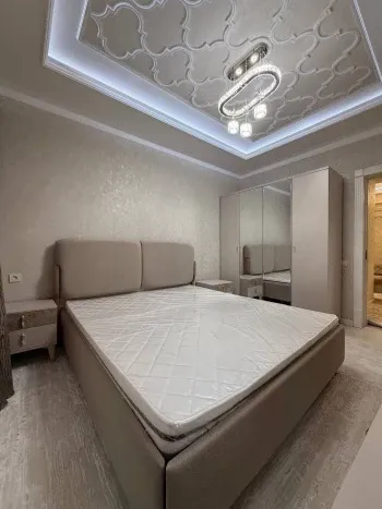 100 м², 3-комн. квартира, 8/10-2