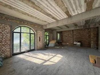 230 m², 5-xonali kvartira, 1/8-2