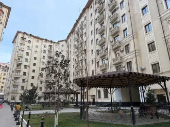 80 м², 3-комн. квартира, 5/10-0