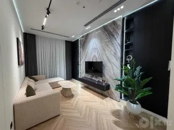 74 м², 3-комн. квартира, 15/51-0