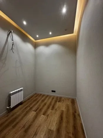 175 м², многокомнатная квартира, 1/9-2