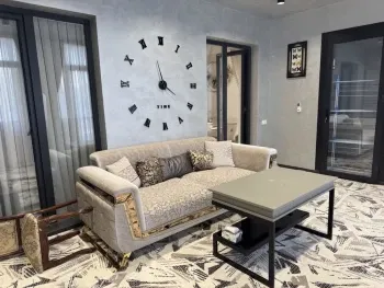 131 м², 3-комн. квартира, 3/10-0