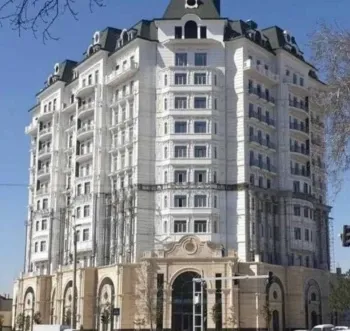 130 m², 4-xonali kvartira, 4/9-0