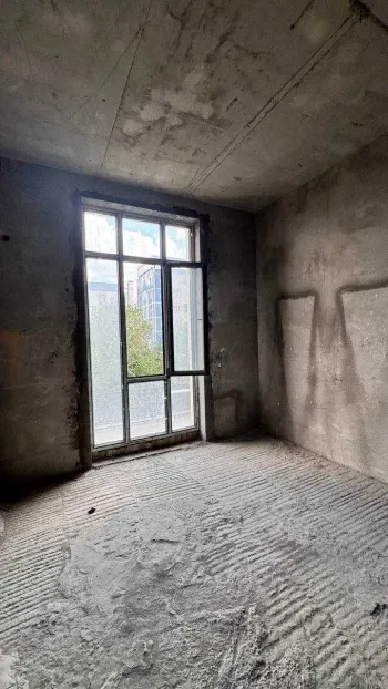 105 м², 3-комн. квартира, 4/12-2