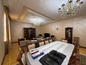 180 м², 4-комн. квартира, 7/7-3