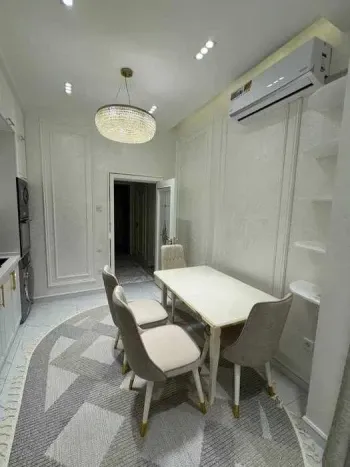 70 м², 3-комн. квартира, 4/8-2