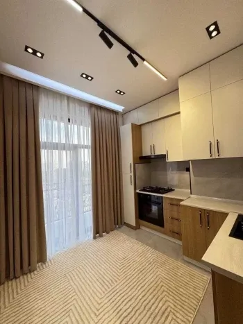 80 м², 3-комн. квартира, 6/9-3