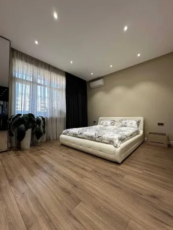 120 м², 4-комн. квартира, 3/8-3