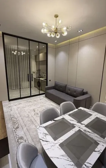 80 м², 3-комн. квартира, 2/7-0