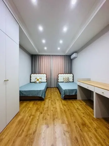 65 м², 3-комн. квартира, 2/12-2