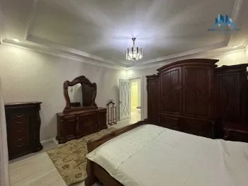 130 m², 3-xonali kvartira, 2/8-3