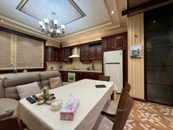 185 м², 4-комн. квартира, 4/8-3