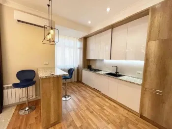 90 м², 3-комн. квартира, 7/8-3