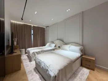 135 м², 4-комн. квартира, 7/10-2