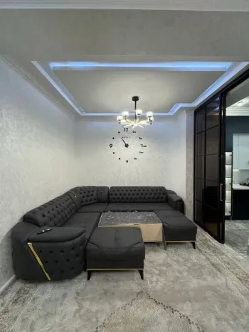 80 м², 3-комн. квартира, 3/10-0