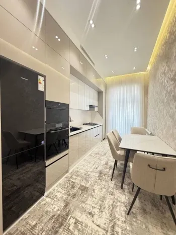 83 м², 2-комн. квартира, 7/10-1