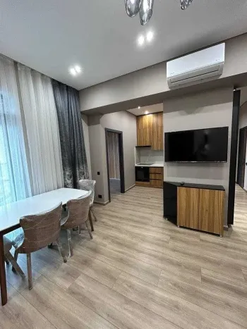 90 м², 4-комн. квартира, 6/20-2