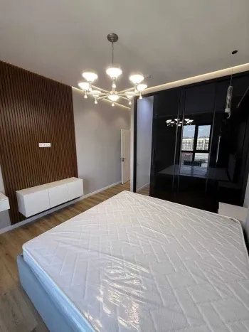 112 м², 3-комн. квартира, 6/25-2