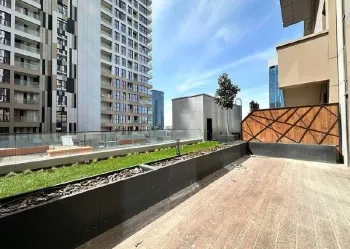 140 м², 4-комн. квартира, 4/51-0
