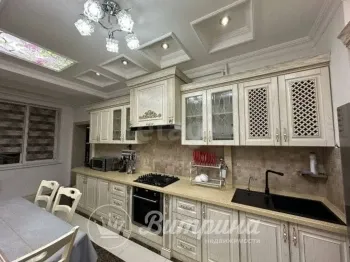 165 м², 4-комн. квартира, 2/8-2