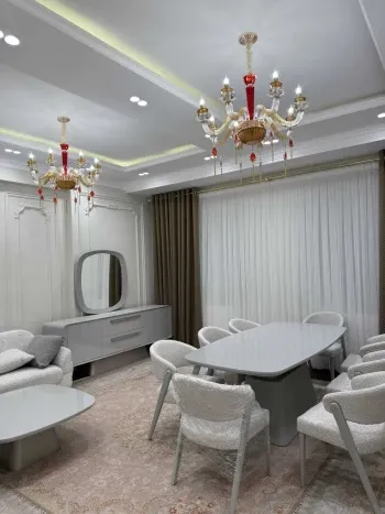 140 м², 5-комн. квартира, 5/9-3