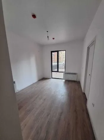 37 м², 1-комн. квартира, 1/10-0