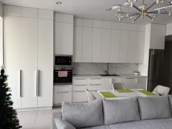 100 м², 3-комн. квартира, 9/10-1