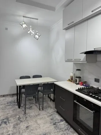 82 м², 3-комн. квартира, 3/6-1